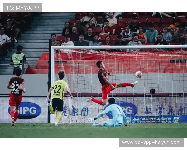 海港末轮平局即登顶各方热议同行表现乏力让冠军悬念提前终结 海港末轮平局即登顶各方热议同行表现乏力让冠军悬念提前终结