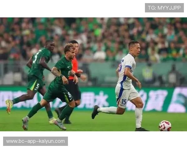 国王羞辱夜:两人崩盘引爆球迷怒火,管理层难逃质问! 国王羞辱夜:两人崩盘引爆球迷怒火,管理层难逃质问!