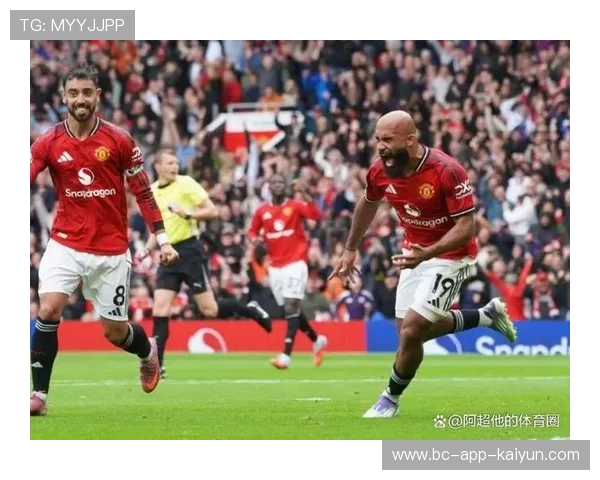 曼联前场完美补位，终场前绝杀点燃红魔激情