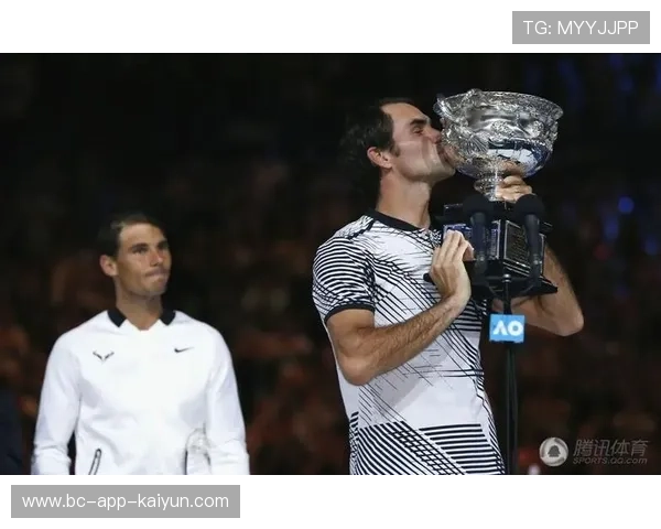 夺冠后亲吻腰带落泪